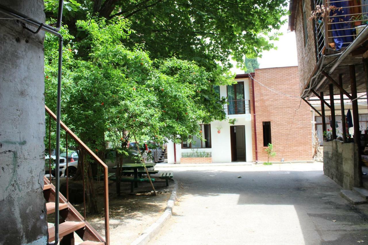 Lui Lui Apartment Tbilisi Exterior photo